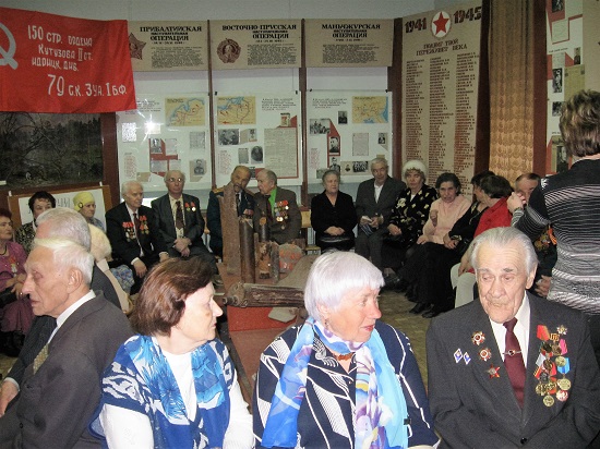 Ветераны в музее 19-й гвардейской стрелковой дивизии